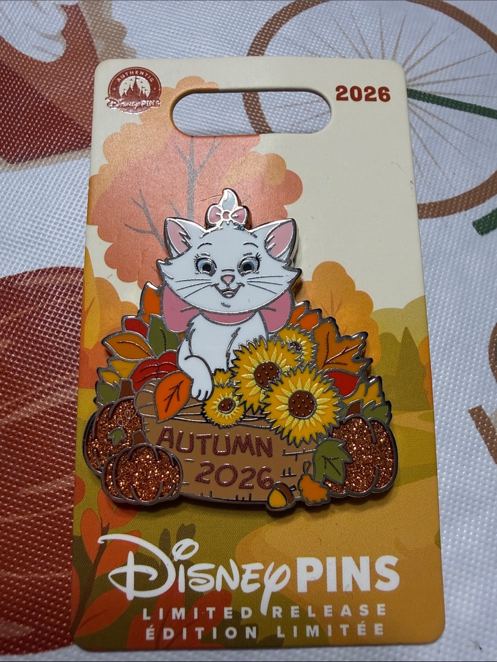 Disney Marie Autumn 2026 Cat Pin in White & Pink with Sunflowers